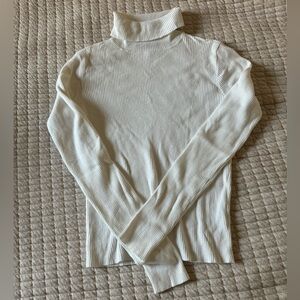 Brandy Melville turtle neck